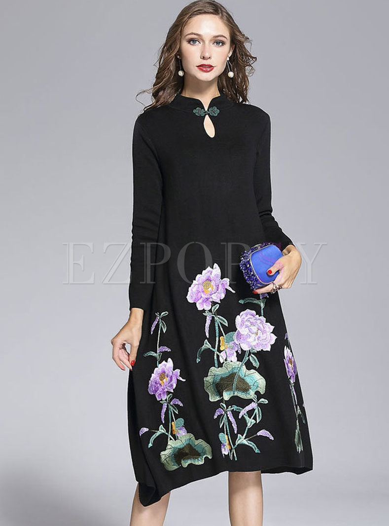 Ethnic Lotus Embroidered Loose Long Sleeve Knitted Dress