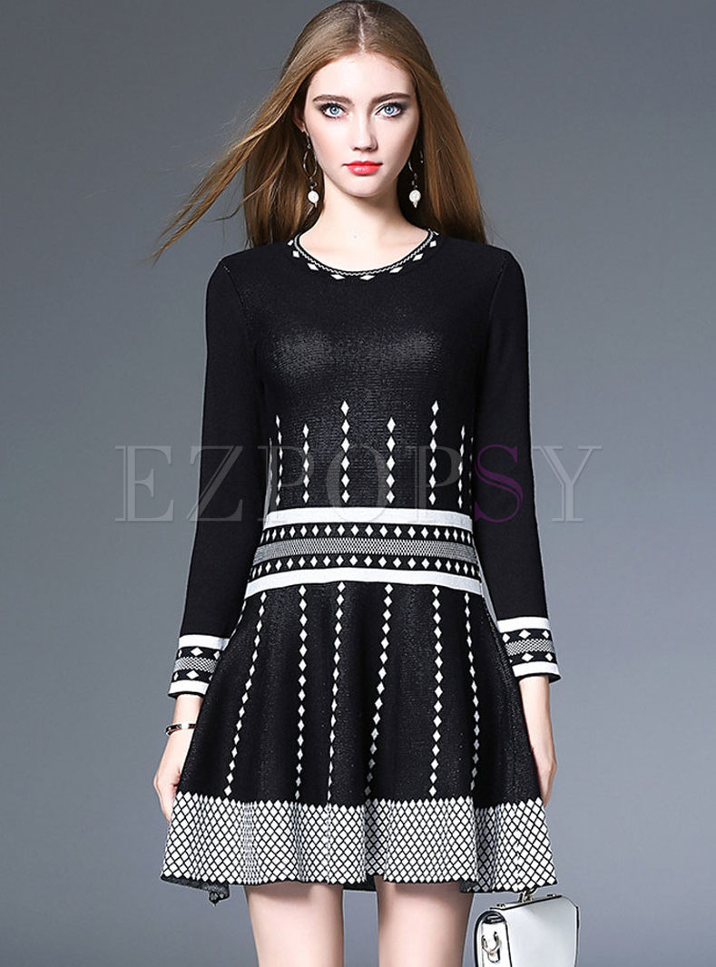 Brief Slim O-neck Long Sleeve Knitted Dress