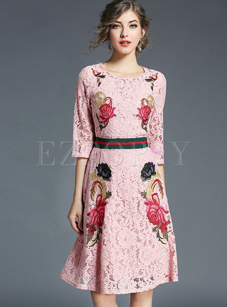 Sweet Embroidery Hollow Out Lace Skater Dress