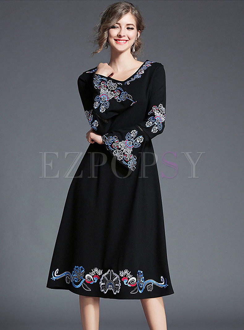 Chic Embroidery V-neck Flare Sleeve A-line Dress