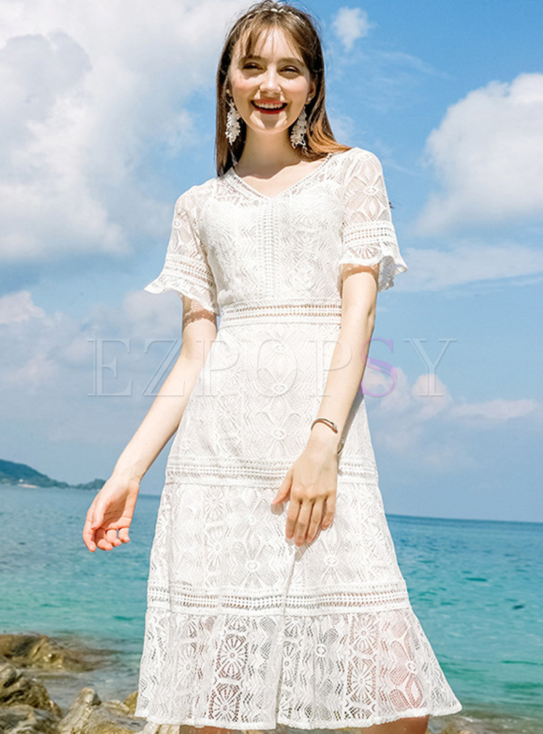 White Chic Flare Sleeve Lace Dress