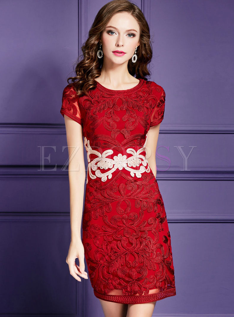 Red Elegant Slim Embroidery Formal Dress