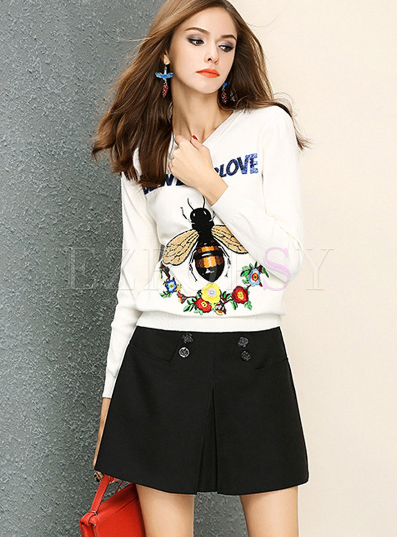 Stylish Bee Embroidered O-neck Long Sleeve Sweater
