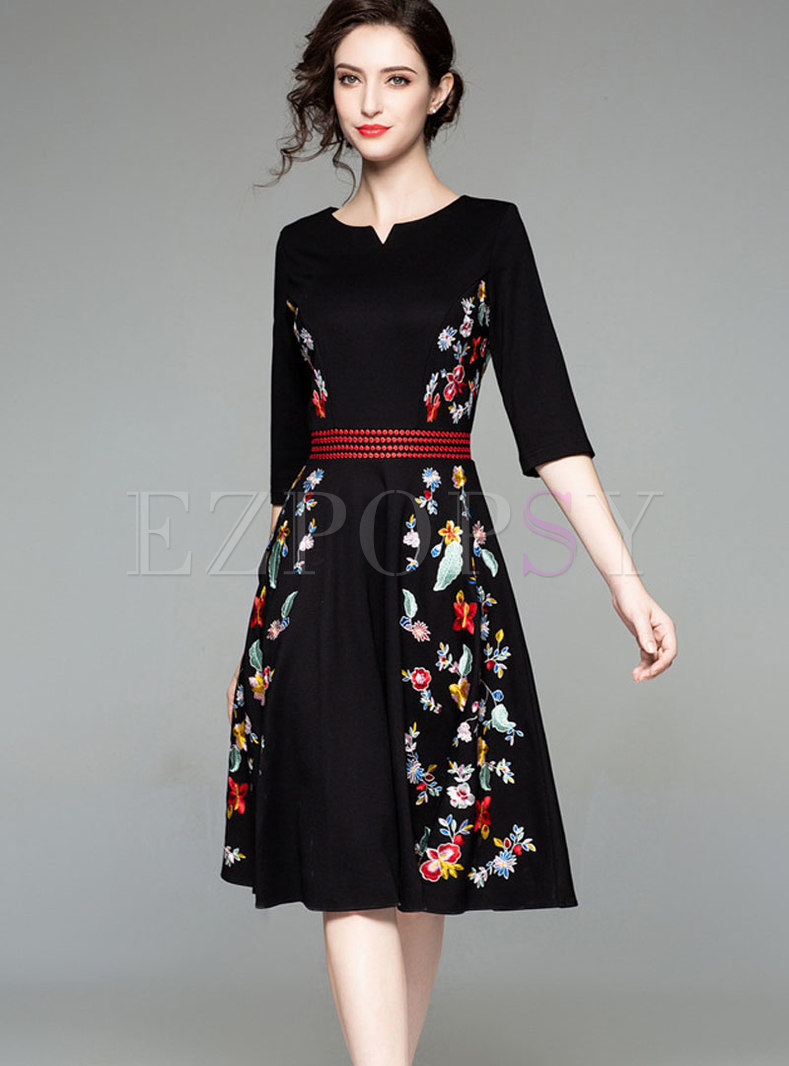 Stylish Color-blocked Embroidered Floral A Line Dress