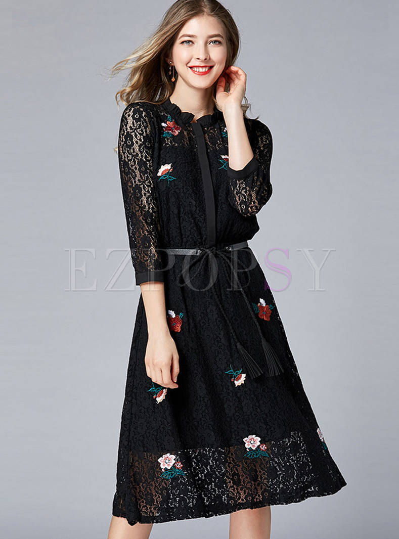Fashion Plus Size Embroidered Waist Lace Skater Dress