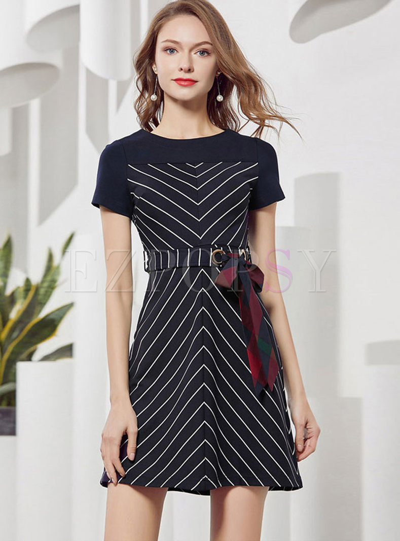 O-neck Short Sleeve Striped Mini Dress