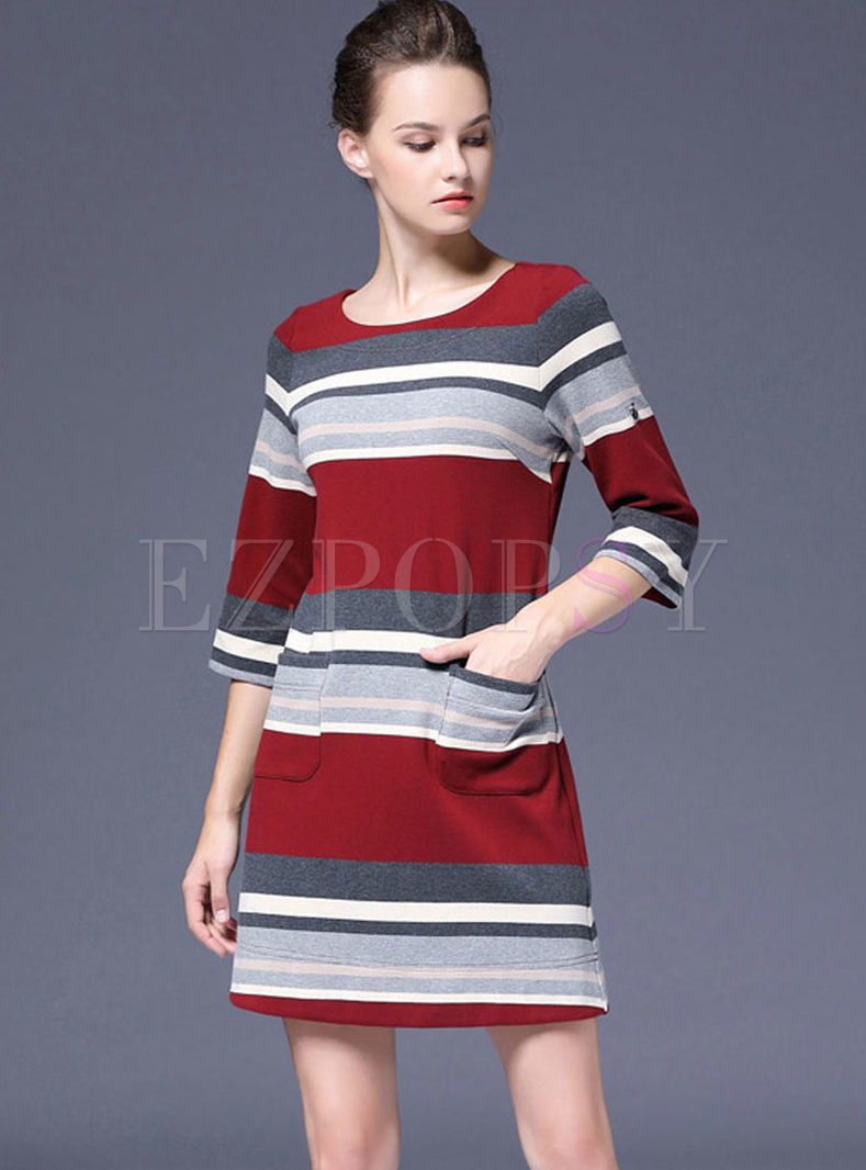 Stylish Three Quarters Sleeve Knitted Dress