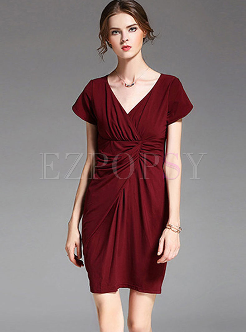 Brief Solid Color V-neck Pleated Dress