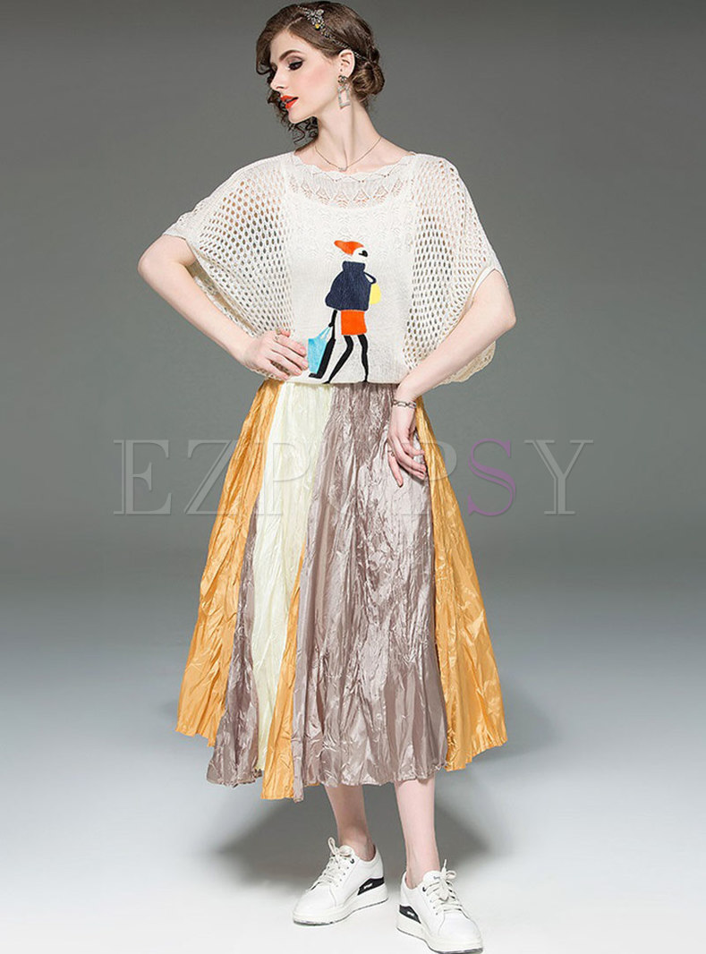 Hollow Out Cartoon Top With Camis & Color-blocked Pleated Skirt 