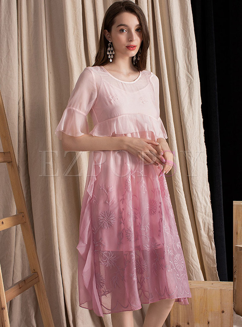 Casual O-neck Embroidered Pink Shift Dress With Camis