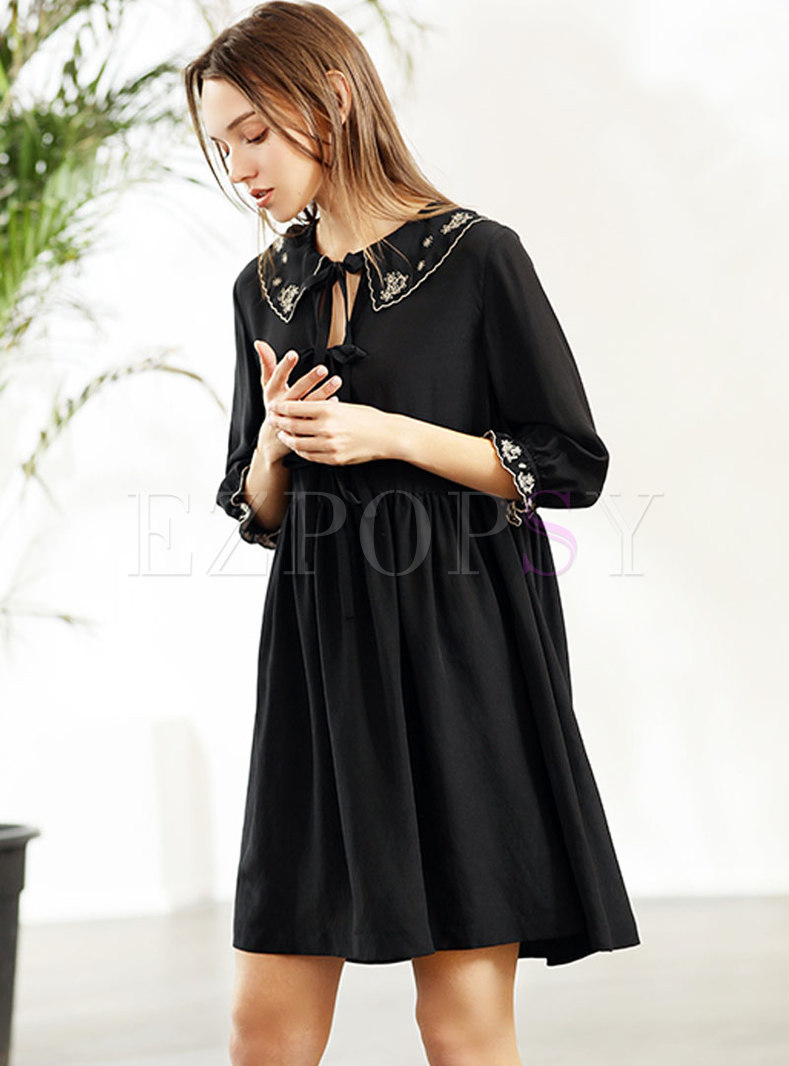 Lapel Tied Embroidered Black Shift Dress