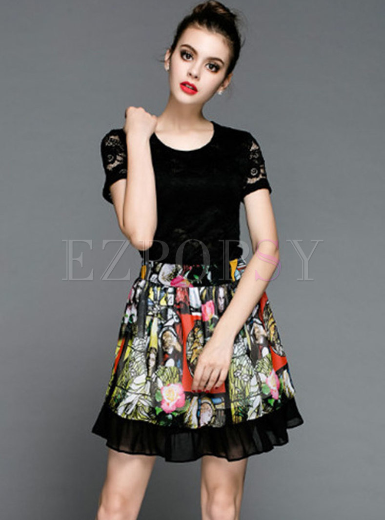 Stylish O-neck Lace Top & Print Pleated Mini Skirt