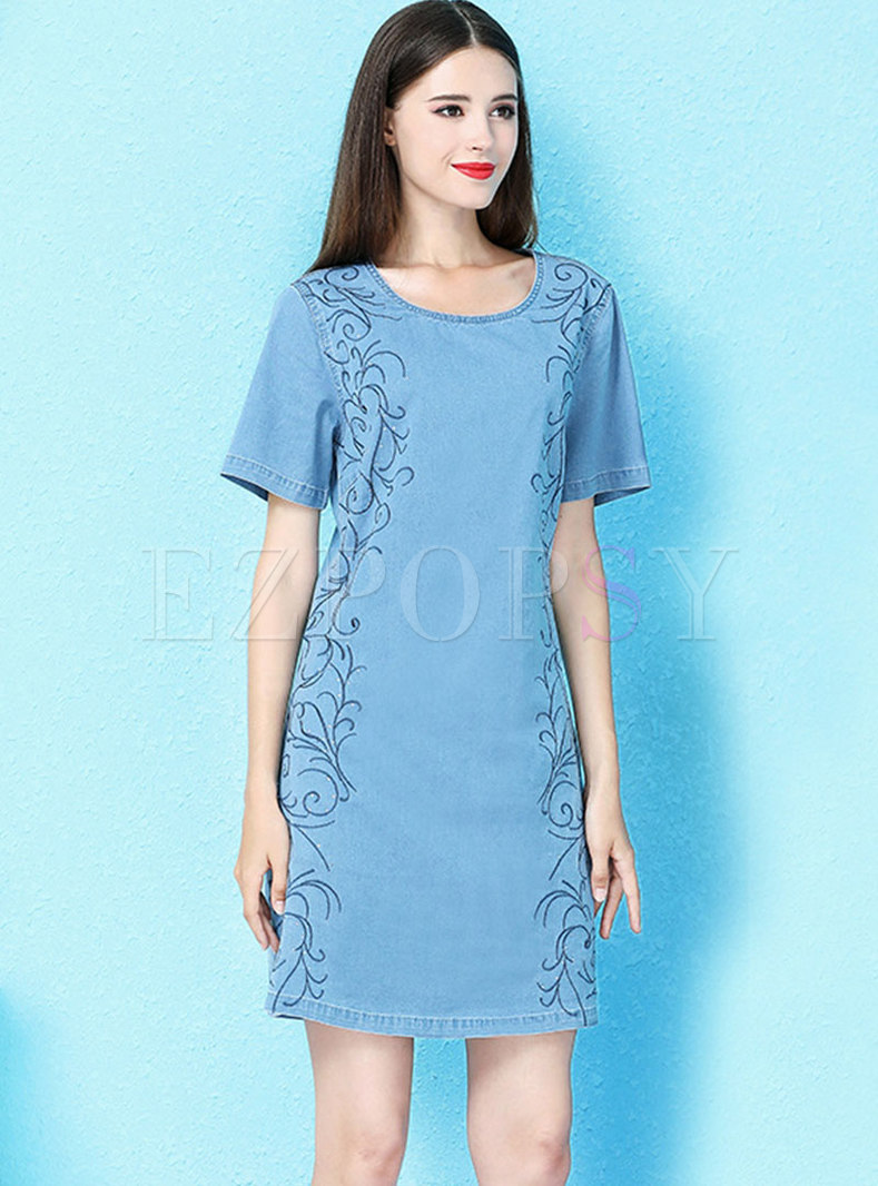 Brief Denim Embroidered O-neck Slim Mini Dress