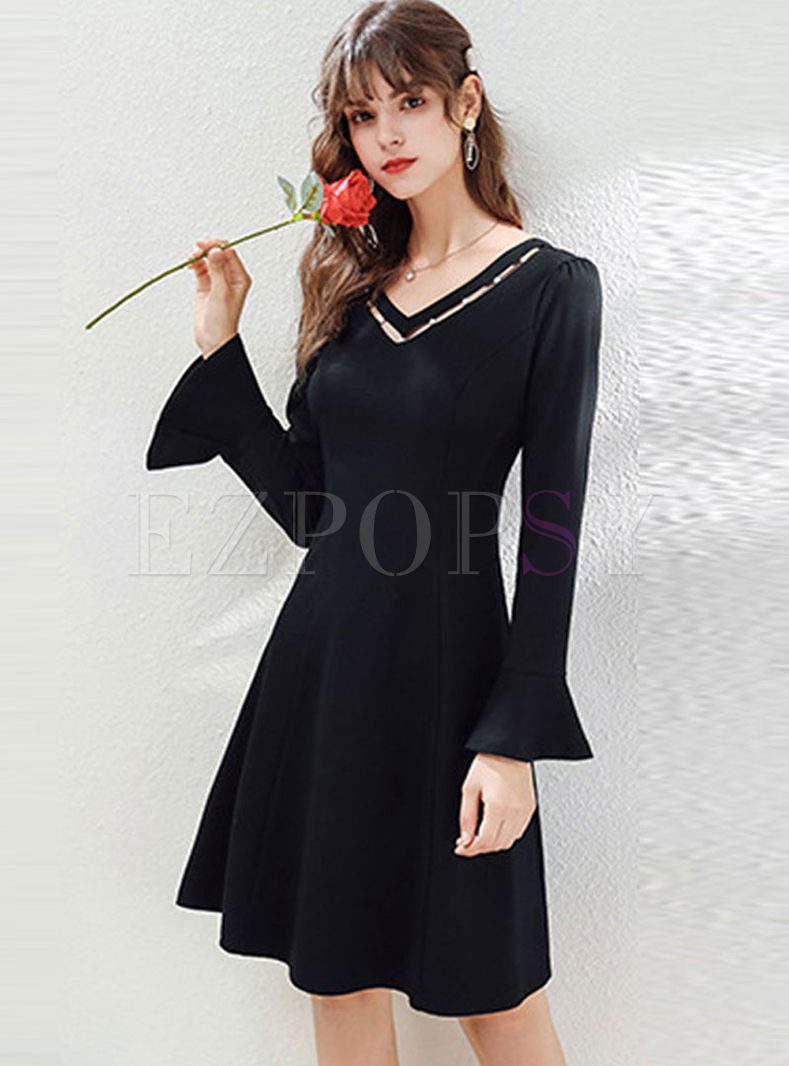 Black V-neck Flare Sleeve Knit Dress