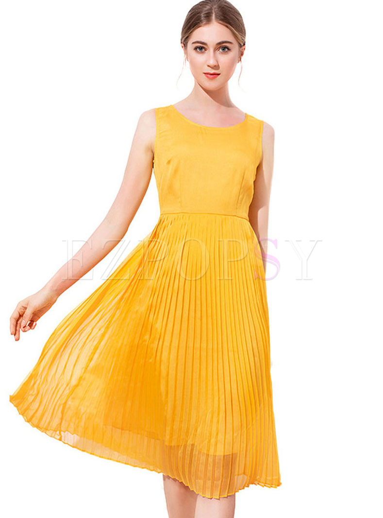 Yellow O-neck Sleeveless Pleated Dress