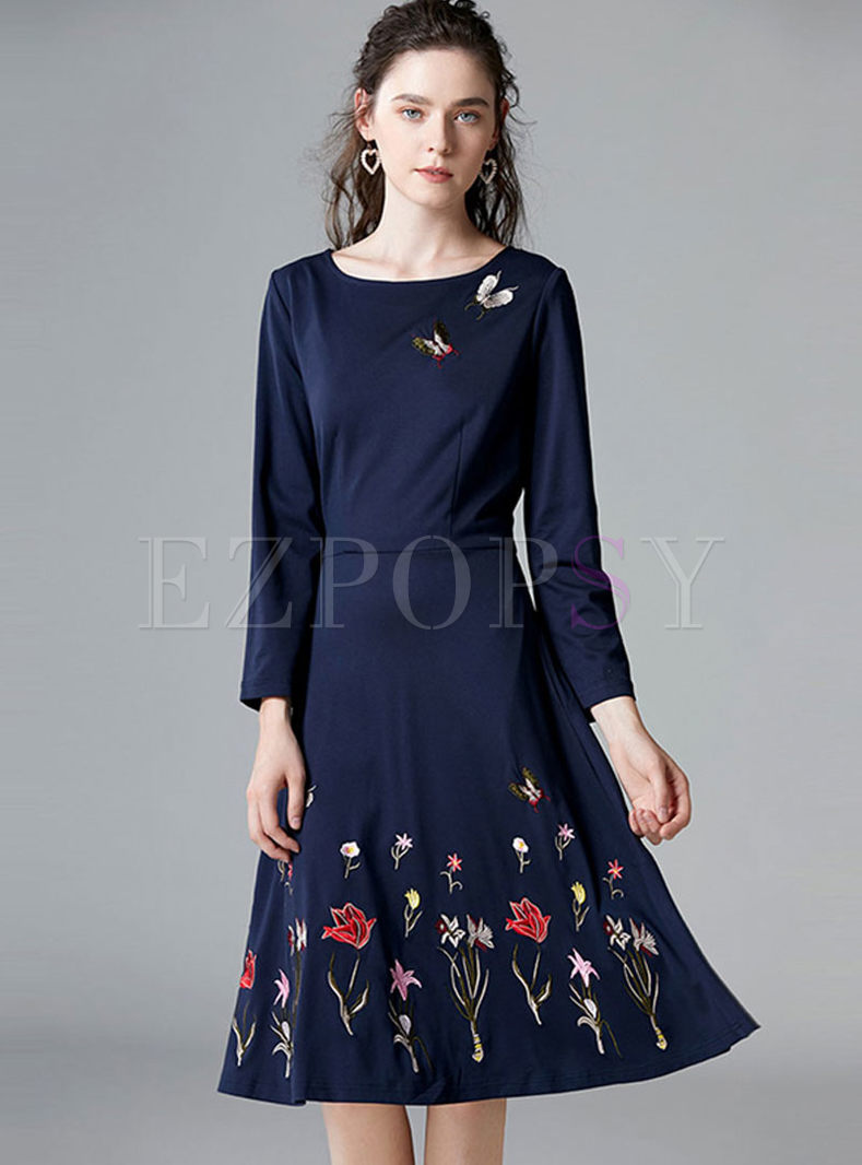 O-neck Long Sleeve Embroidered Dress