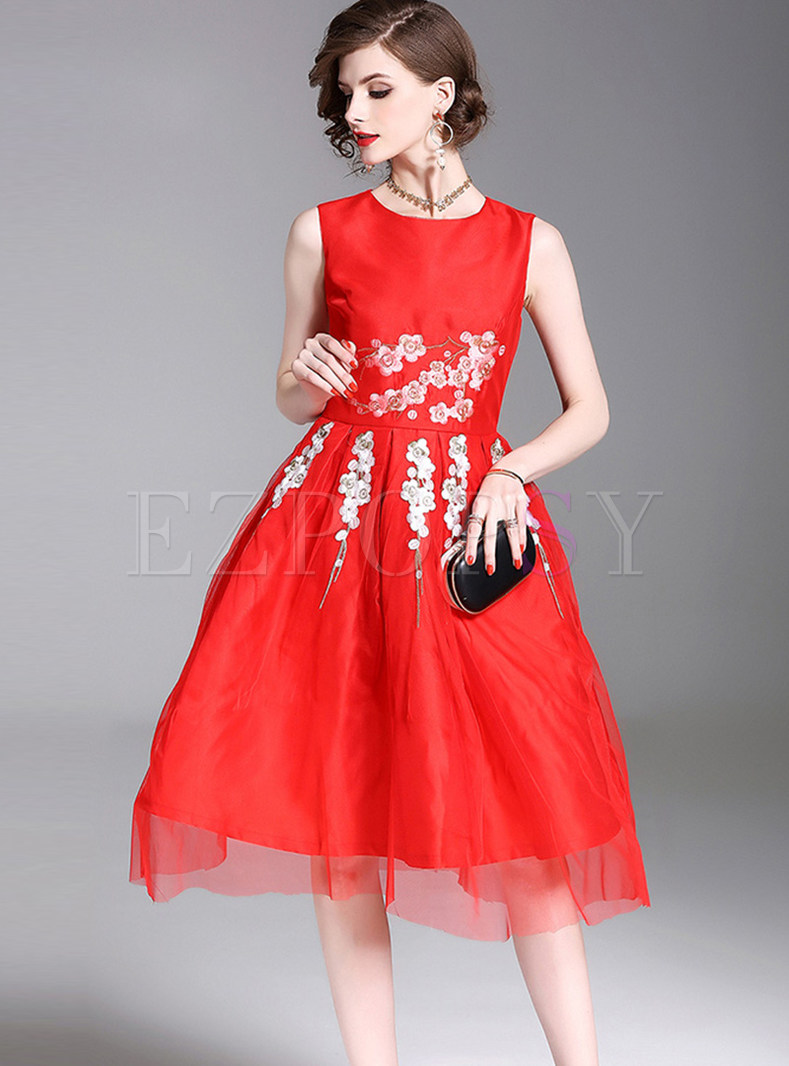 Fashion Sleeveless Embroidered A Line Ball Gown Dress