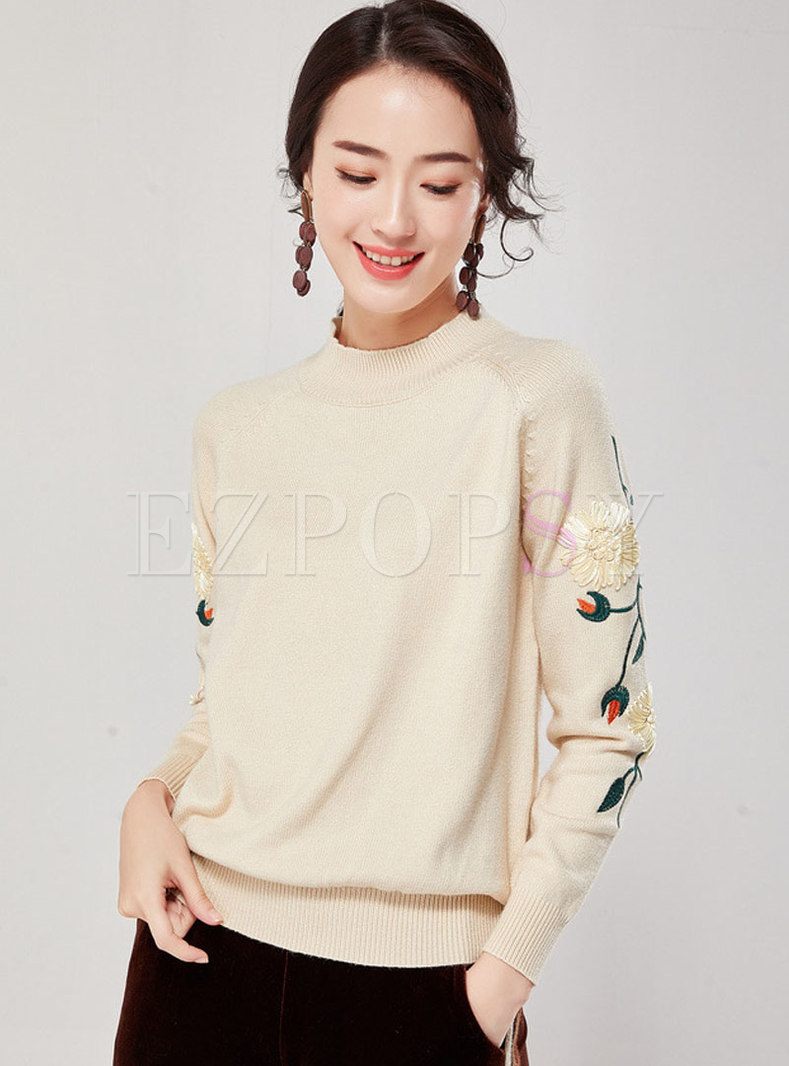 Casual Embroidered Loose Pullover Sweater