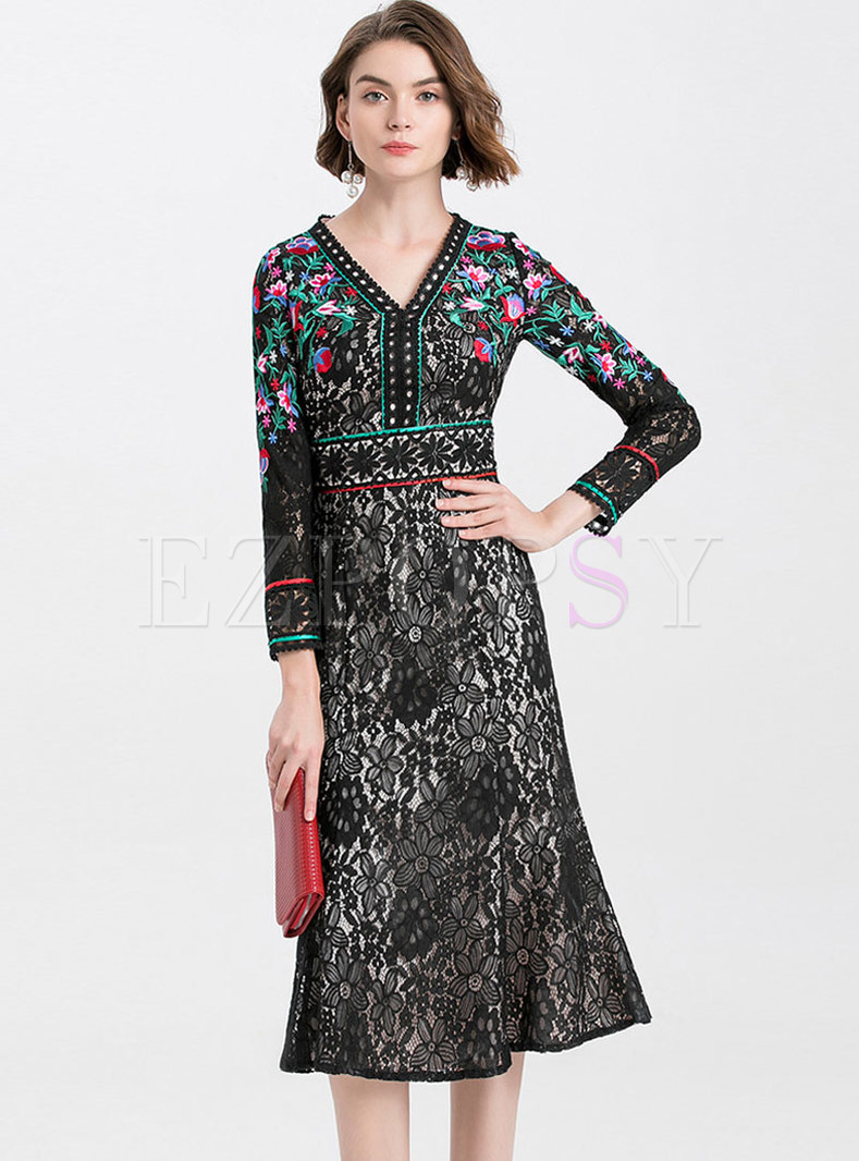 Black V-neck Embroidered Lace Peplum Dress