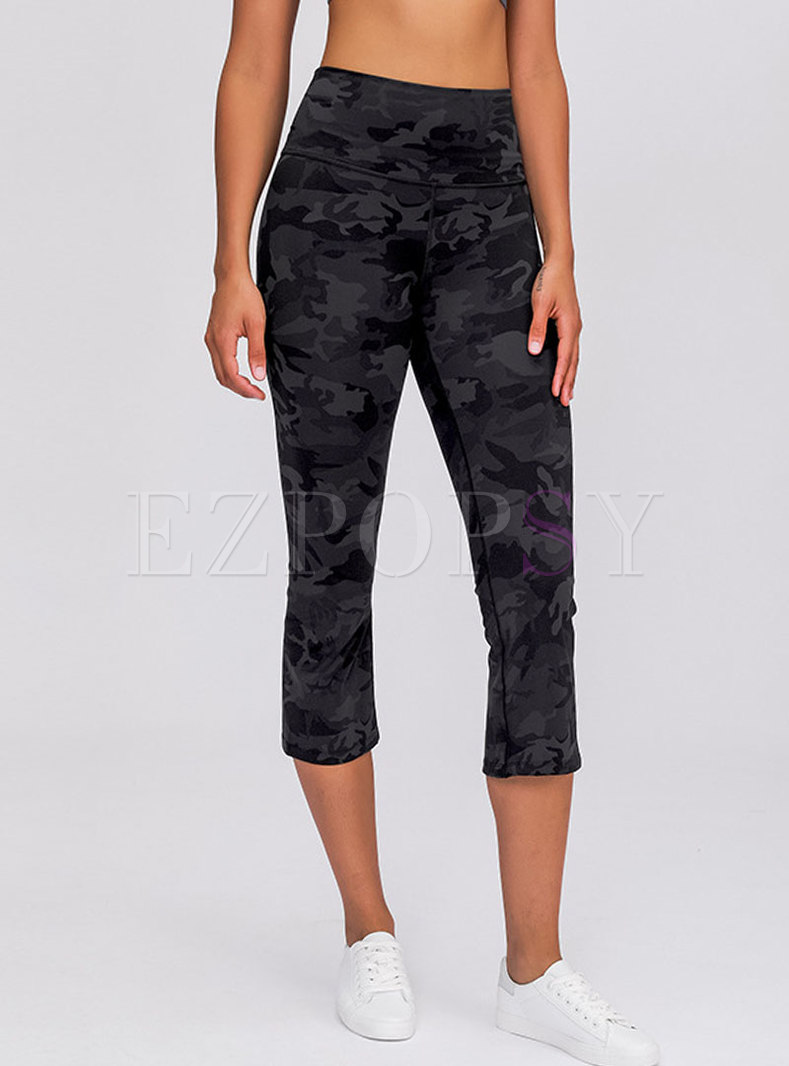 Camouflage Slit Tight Cropped Yoga Pants