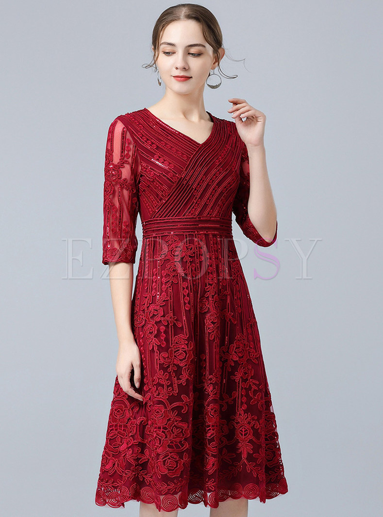 V-Neck Water Soluble Lace Big Hem Party Dresses
