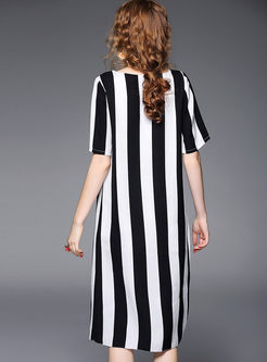 Chic Vertical Striped Patch Side Slit T-shirt Dress
