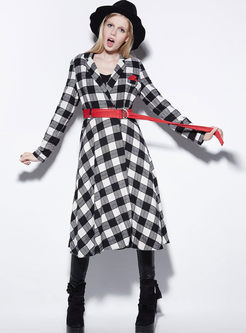 British Grid Print Notched Collar Trench Coat With Red Belt