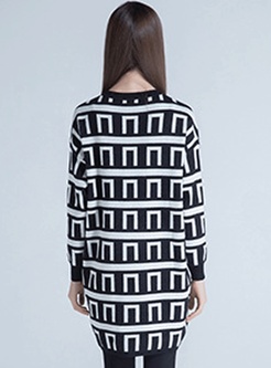 Brief Geometric Pullover Long Sweater