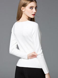 Fashion Brief V-neck Embroidered Sweater
