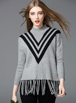 Loose Color-matched Tassel Patch Sweater