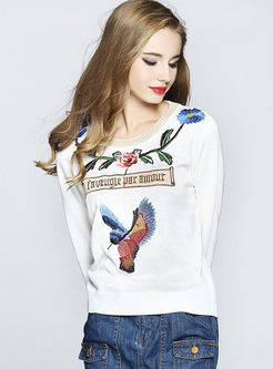  Embroidery O-neck Causal Sweater