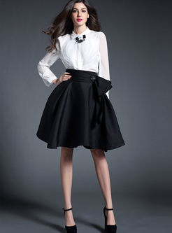 Chic Lantern Sleeve Bowknot-Patched Blouse