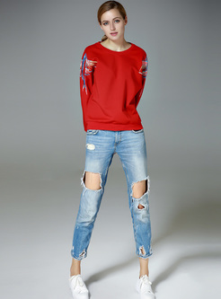 Loose Embroidery O-neck Pullover Sweatshirt