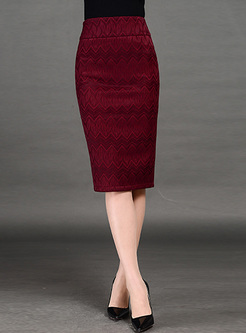 Elegant Zigzag Pattern Lace Skinny Skirt