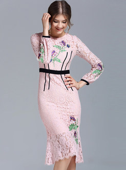 Slim Lace Floral Embroidery Mermaid Bodycon Dress