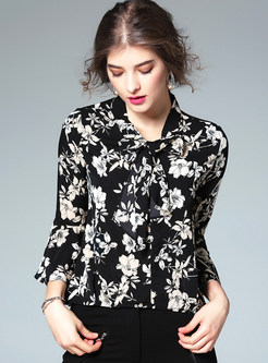 Elegant Flare Sleeve Floral Print Blouse With Necktie