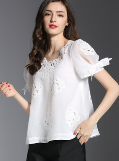 Sweet V-neck Hollow Out T-shirt