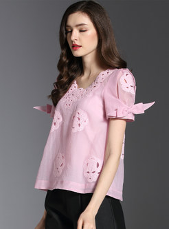 Sweet V-neck Hollow Out T-shirt