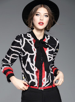 Chic Bowknot Patch Print Blouse