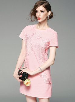 Casual Short Sleeve O-neck Embroidery Shift Dress With Underskirt