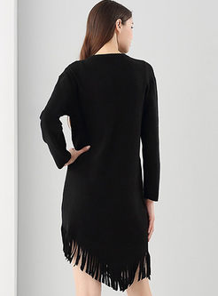 Stylish Asymmetric Hem Long Sleeve Tassel Knitted Dress