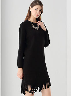 Stylish Asymmetric Hem Long Sleeve Tassel Knitted Dress