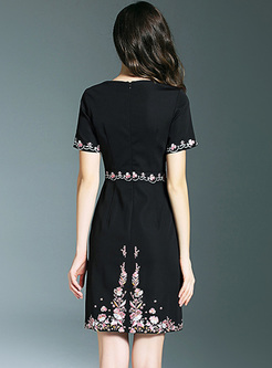 Elegant Flower Embroidery Split Short Sleeve Bodycon Dress