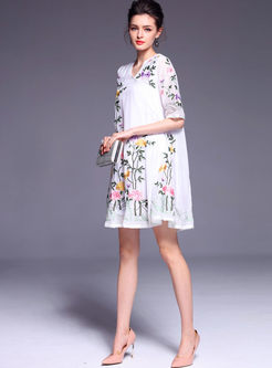 Elegant V-neck Floral Embroidery Shift Dress