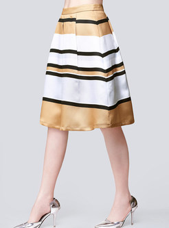 Brief Striped A-Line Pleated Slim Skirt