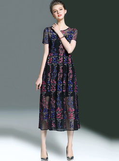 High-end Nipped Waist Floral Embroidery Maxi Dress