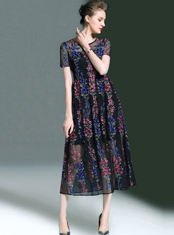 High-end Nipped Waist Floral Embroidery Maxi Dress