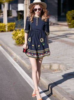 Stylish Loose Embroidery Patchwork Shift Dress