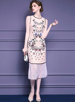 Sweet Flower Embroidery Lace Patch Sheath Dress