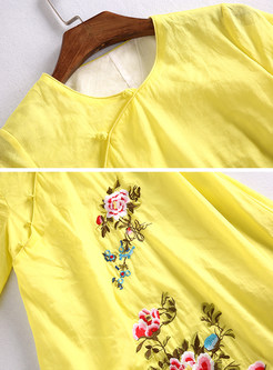Brief Embroidery Three Quarters Sleeve Asymmetric Shift Dress